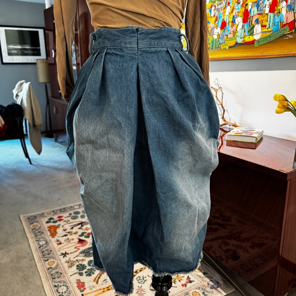 Elegant Blue Denim Midi Skirt